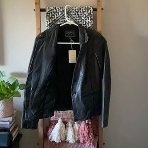 Cute leather jacket!